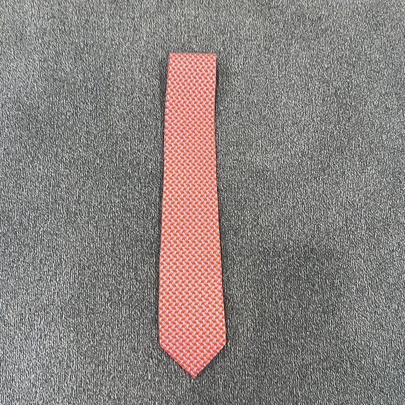 Men’s classic Ferragamo tie - Picture 2 of 4